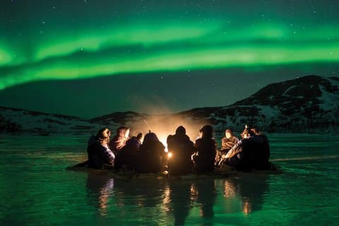 Northern Lights Minibus Chase from Tromsø with Chasing Lights