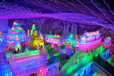 Longqing Gorge Ice Lantern Festival Evening Adventure-With Ticket