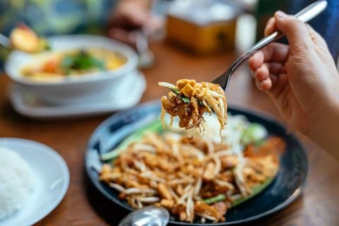 The 10 Tastings of Chiang Mai With Locals: Private Street Food Tour