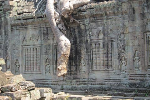 Grand Circuit with Banteay Srei and Banteay Samre Tour