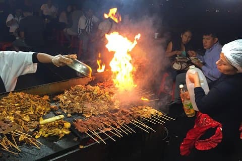 Street Food, Market & Old Eateries Tour in Lima's Historic Center