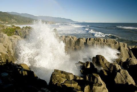 Punakaiki Blow Holes & Pancake Rocks Scenic Tour