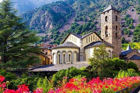 Andorra Original History and Sightseeing Tour (Private, Pickup)