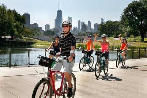 Chicago's Ultimate City Bike Tour of Top Downtown Attractions