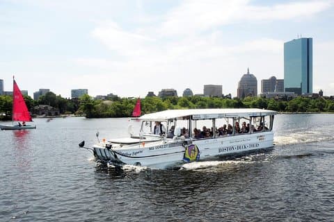 Boston Duck Boat Sightseeing City Tour with Cruise