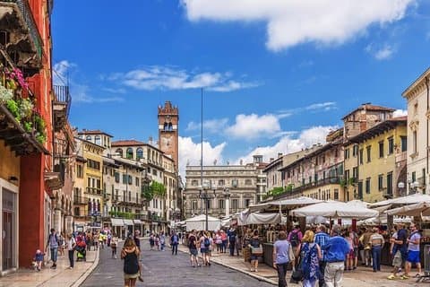 Verona and Lake Garda Day Trip from Milan