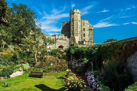 Windsor Day Trip from London with a Local: Private & 100% Personalized