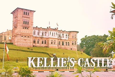 Ipoh Gua Tempurung, Caves Temples, Mirror Lake and Castle Tours