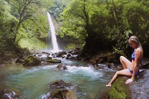 Full-Day Arenal Highlights: Hanging Bridges, Waterfall & Volcano