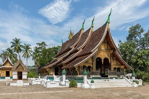 Small Group Half Day Luang Prabang city tour