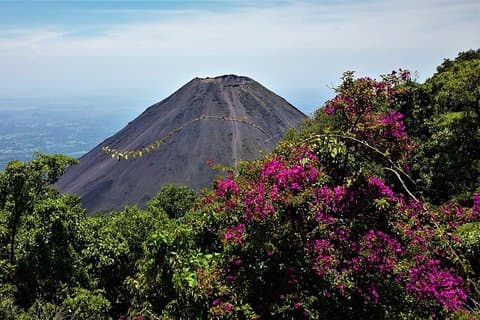 Two Mayan Sites and a Volcano Park in 1 Day Tour