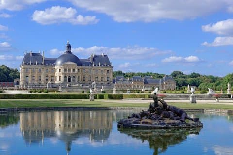 Vaux-Le-Vicomte Castle - Transportation Private Trip