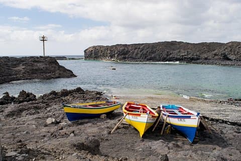 2. Nature, History of FOGO and relaxation at the natural pool of Salinas
