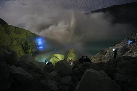 Ijen Crater Tour From Bali 1 Day