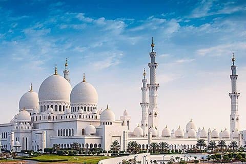 Abu Dhabi Full-Day Tour from Dubai With Gold Coffee At Emirates Palace
