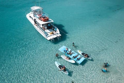 All Inclusive Beach and Snorkel Boat Tour to Icacos Island