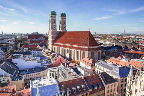Private 4.5 hour city tour of Munich with driver/guide