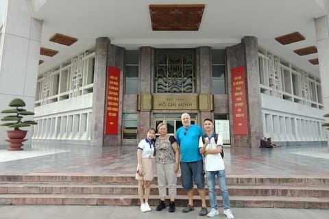 (Private) MUSEUM TOUR in HANOI