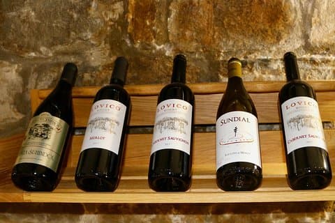Wine Experience & Tasting Hub