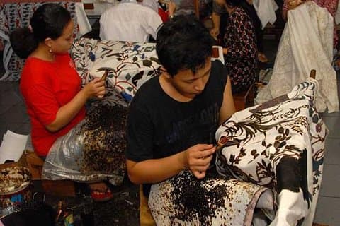 Full Day Nature Bogor & Learn Batik With Lunch ( Start From Jakarta )