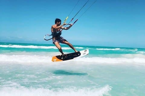 Kitesurfing lessons in Isla Holbox