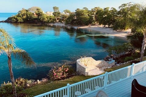 Private Montego Bay Airport Transfer to Negril
