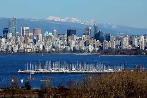 Private Vancouver City Tour — 3 Hours, Luxury SUV & Hotel Pickup
