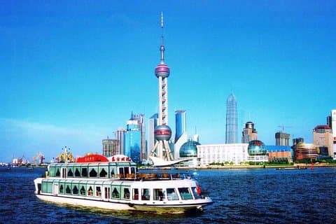 Shanghai City Highlights Private Day Tour with Huangpu River Cruise