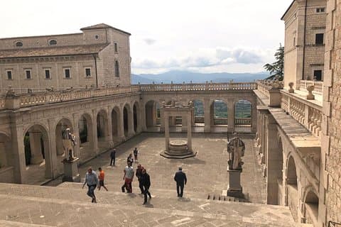 Montecassino Abbey & Gaeta Private Day Tour from Rome with Lunch