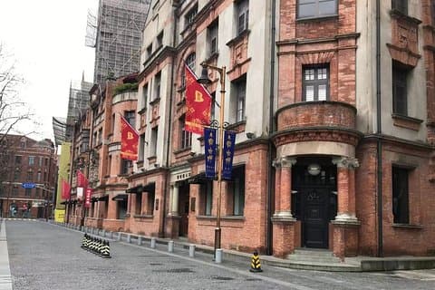 Private Layover Tour of Shanghai Top Attractions with Tea Ceremony