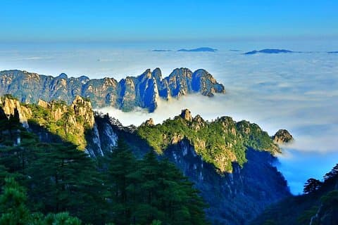 2-Day Huangshan Private Tour: Yellow Mountain and Xidi Ancient Village