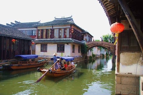 Zhouzhuang and Tongli Self-Guided Tour from Suzhou with Drop-off Options