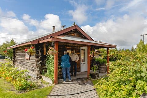 Alaskan Heritage & Sightseeing Tour