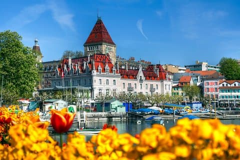 Private Trip from Geneva to Montreux through Lausanne
