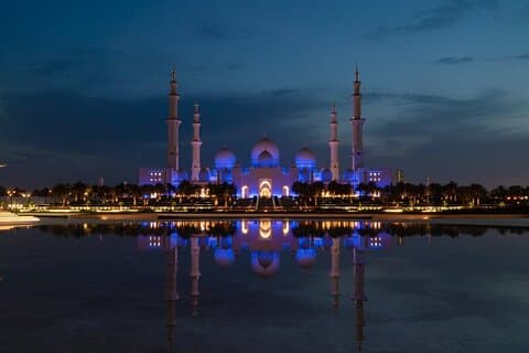 Exclusive Full-Day Abu Dhabi City Tour with Sheikh Zayed Mosque