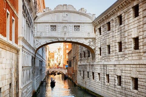 Private or Semi Doge's Palace & Saint Mark's Basilica Guided Tour