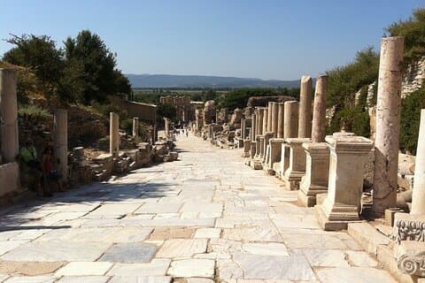 Ephesus Walking Tour with Public Transportation
