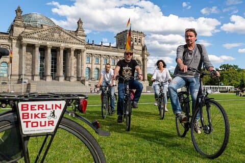 Half-Day Guided Bike Tour of Central Berlin's Highlights