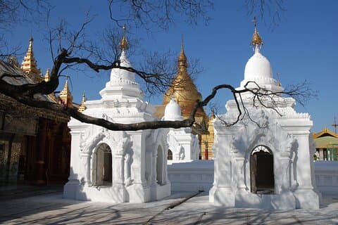 Mandalay Private Tour: Royal Capitals, Artistry & U-Bein Bridge