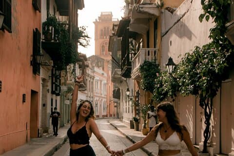 Walled City, San Felipe Castle & Popa Convent Cartagena City Tour