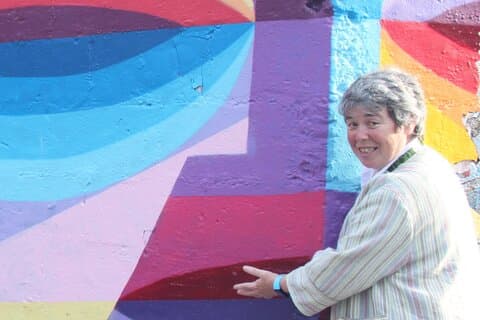 Outdoor Walking Tour in Wonderful Walls of Galway City