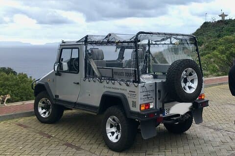 Half Day tour - 3h / Private Classic Car (4L).