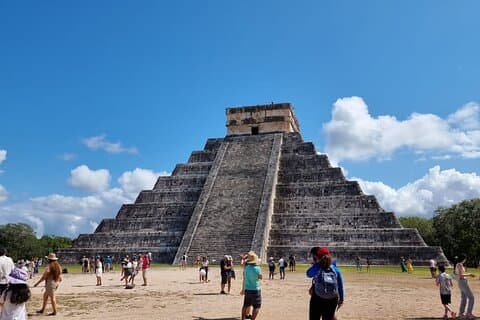 Tour de Dia a Chichén Cenote Ik Kil Cenote Suytun y Valladolid