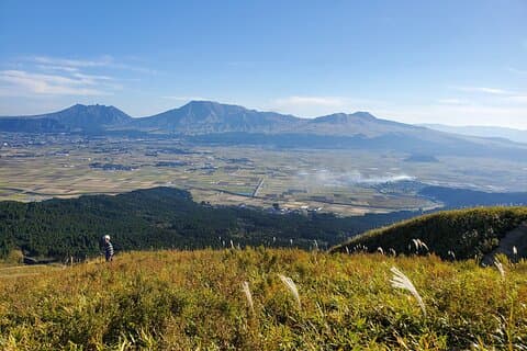3 days in Aso to experience the nature and people's lives of the active volcano