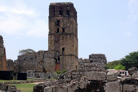 Full Day Panama History Tour with Private Guide