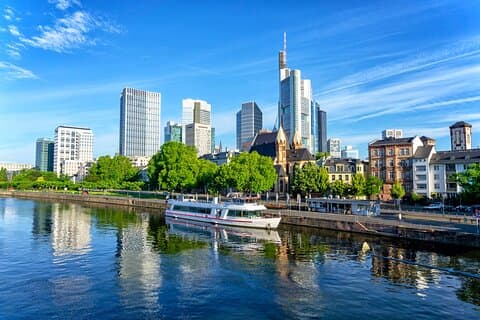 Frankfurt MAIN TOWER with Tickets, Guide and Old Town Tour