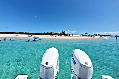 Private All-Inclusive Catamaran 24ft Boat Guided Snorkeling