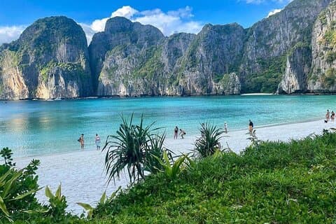 Phi Phi & Khai Islands Snorkeling Trip w/ Lunch and Fins by Speedboat