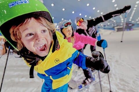 One-Day Ski Dubai with Snow Plus Tickets in the Mall of Emirates