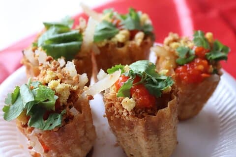 Singapore: Chinatown Hawker Market Food Tour with 7 Food Tastings